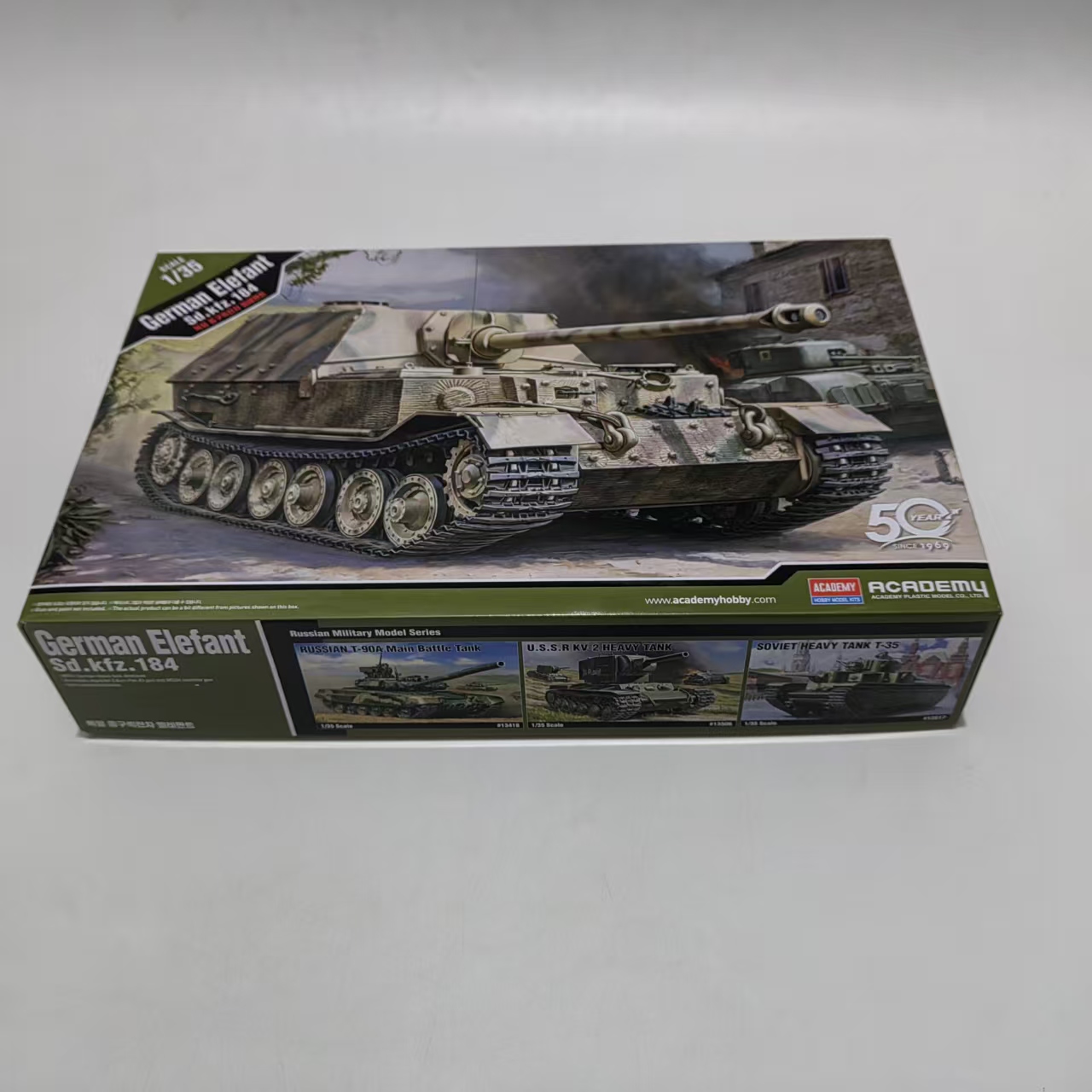Model Kit Academy - AC13537 ACADEMY 1/35 Elefant Sd.kfz.184 tankmodelbouwset