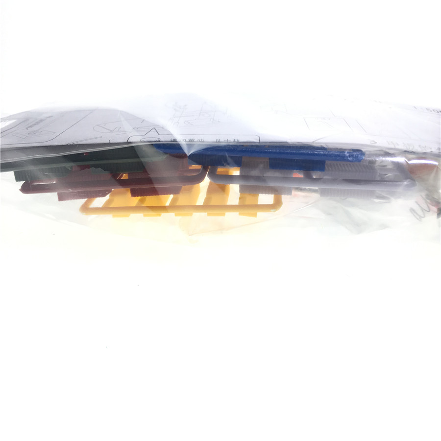 Dongfang Container Schip Elekt - Model Kit U Boat recensie en prijs