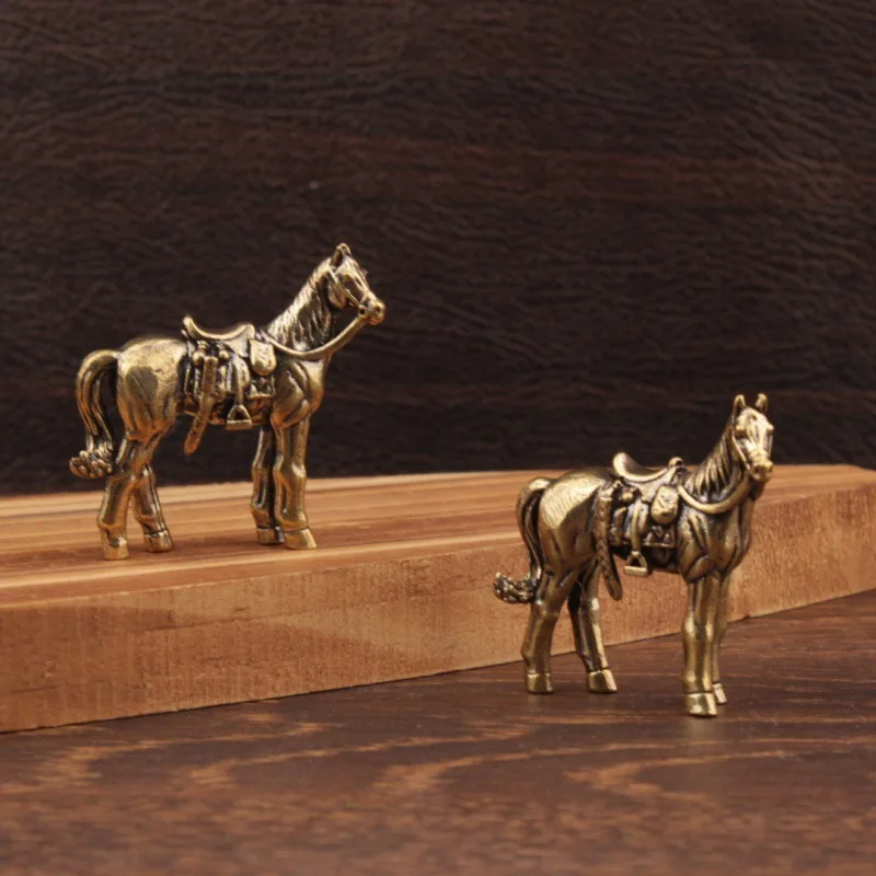 Paardenfiguur als huisdecorati - Model Kit Horse recensie en prijs